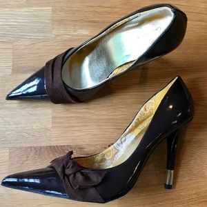 New brown patent-leather vegan heels